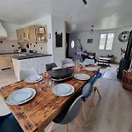Sous Le Verger, Maison Independante * Bazegney