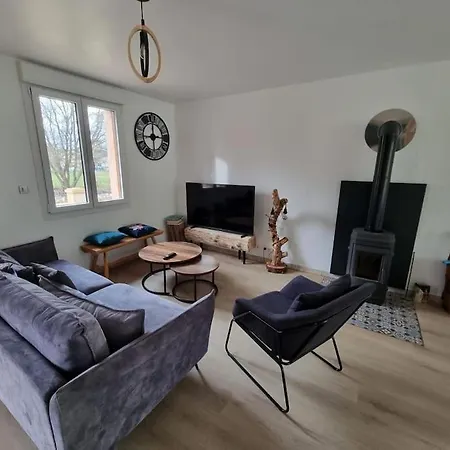 Sous Le Verger, Maison Indépendante Hébergement de vacances