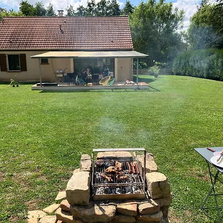 Sous Le Verger, Maison Independante Holiday home Bazegney